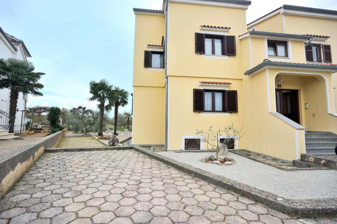 Apartment Vinja Porec - Privat Garden - Whirlpool Dış mekan fotoğraf