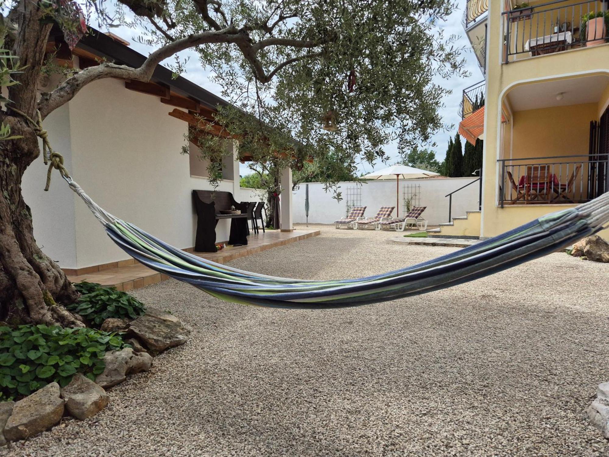 Apartment Vinja Porec - Privat Garden - Whirlpool Dış mekan fotoğraf